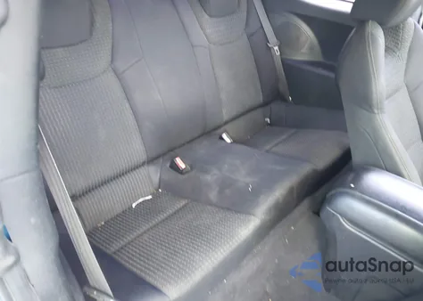 2010 Hyundai Genesis 2.0T z USA, uszkodzony, nr VIN KMHHT6KD0AU028044